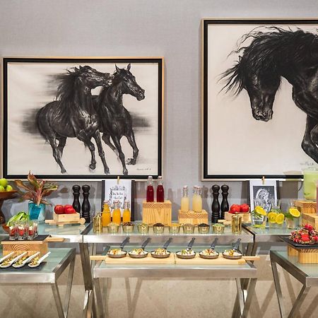 ルネッサンス バンガルル レース コース ホテル バンガロール エクステリア 写真